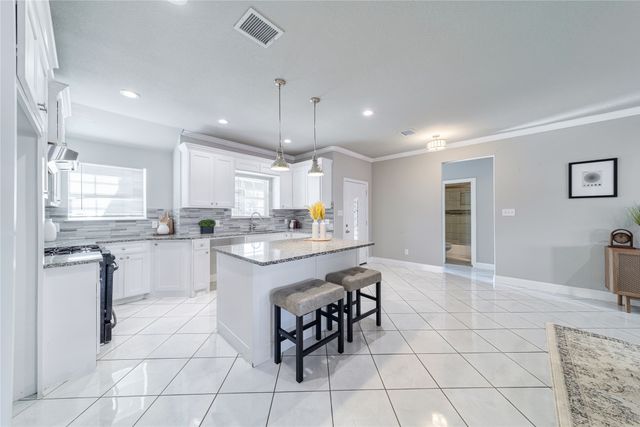 14001 Cimarron Drive, Balch Springs, TX 75180