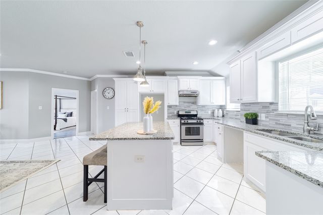 14001 Cimarron Drive, Balch Springs, TX 75180