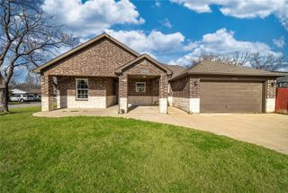 14001 Cimarron Drive, Balch Springs, TX 75180