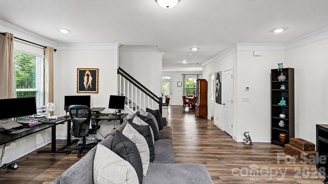 10406 Glenmere Creek Circle, Charlotte, NC 28262