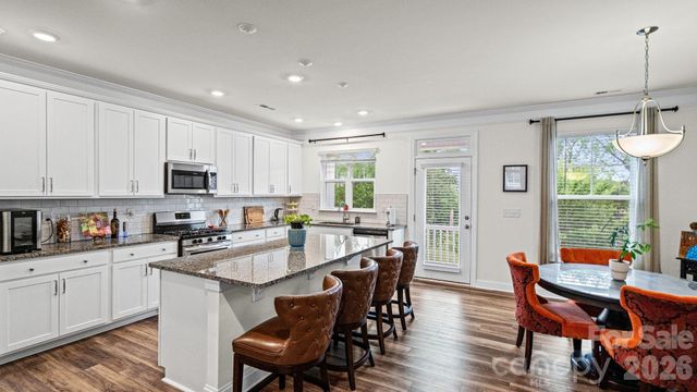 10406 Glenmere Creek Circle, Charlotte, NC 28262