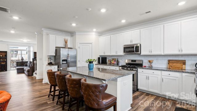 10406 Glenmere Creek Circle, Charlotte, NC 28262