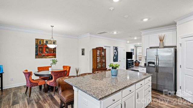 10406 Glenmere Creek Circle, Charlotte, NC 28262