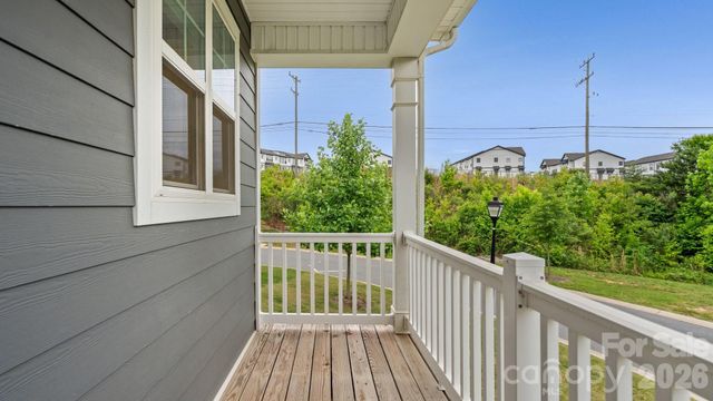 10406 Glenmere Creek Circle, Charlotte, NC 28262