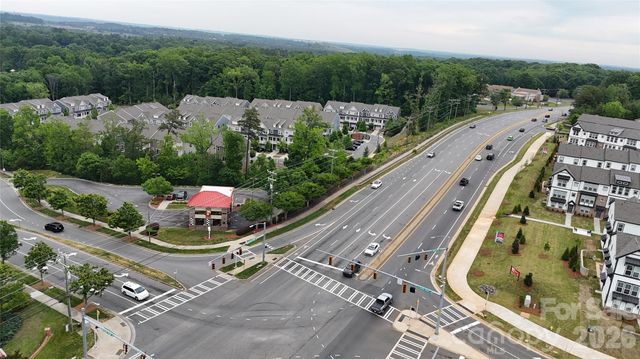 10406 Glenmere Creek Circle, Charlotte, NC 28262