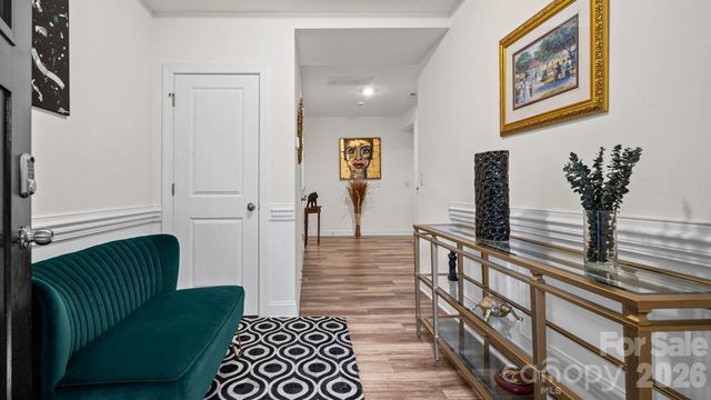 10406 Glenmere Creek Circle, Charlotte, NC 28262