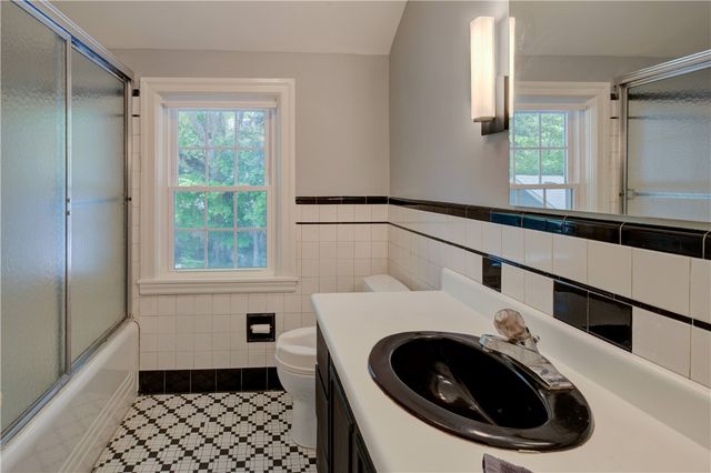 70 Sargent Avenue, Providence, RI 02906