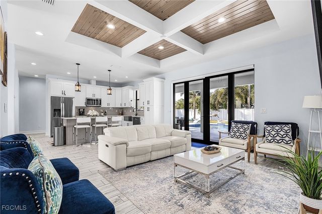 1720 SW 19th PL, Cape Coral, FL 33991