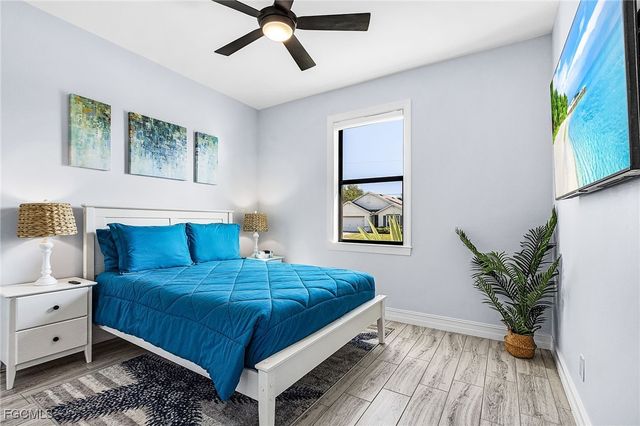 1720 SW 19th PL, Cape Coral, FL 33991