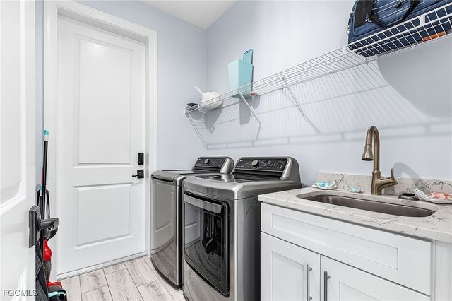 1720 SW 19th PL, Cape Coral, FL 33991