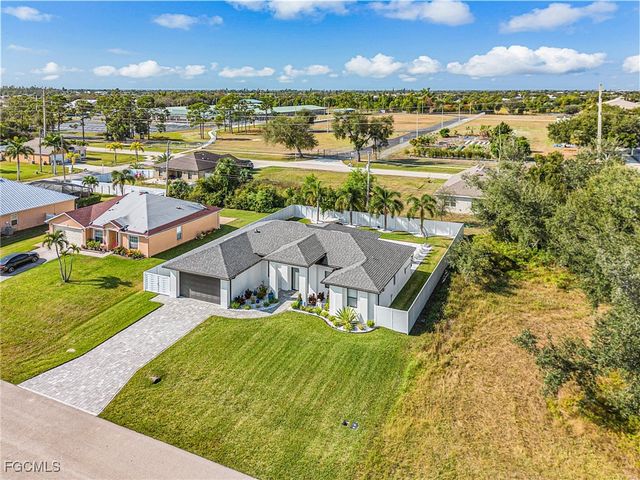 1720 SW 19th PL, Cape Coral, FL 33991