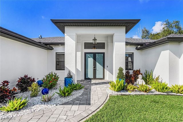 1720 SW 19th PL, Cape Coral, FL 33991