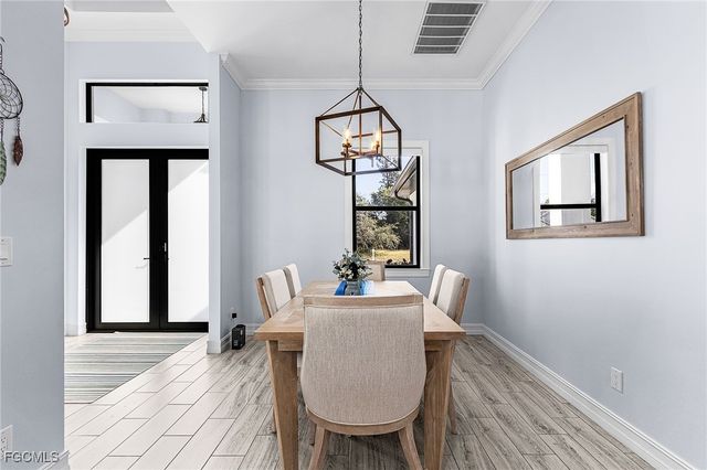 1720 SW 19th PL, Cape Coral, FL 33991