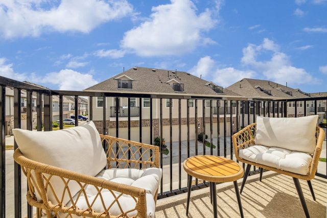 9466 Caddo Ridge Lane, Cypress, TX 77433