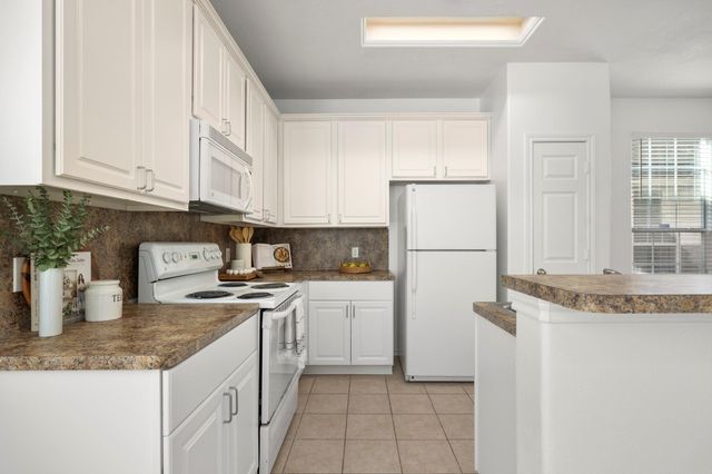 2911 Hackamore Hollow Lane, Houston, TX 77014