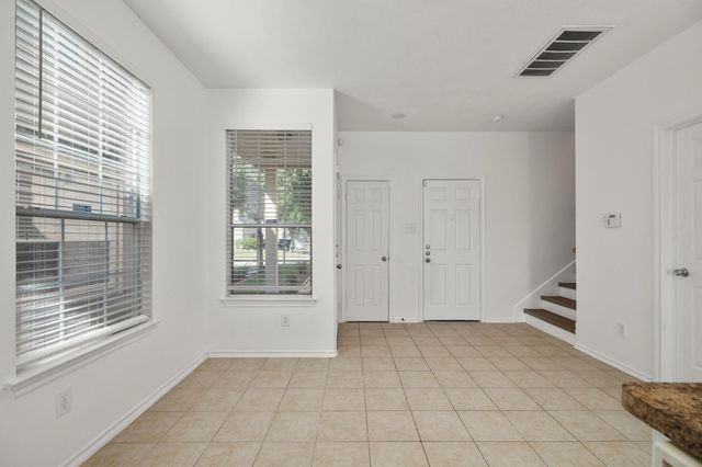 2911 Hackamore Hollow Lane, Houston, TX 77014