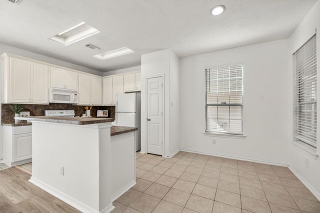 2911 Hackamore Hollow Lane, Houston, TX 77014