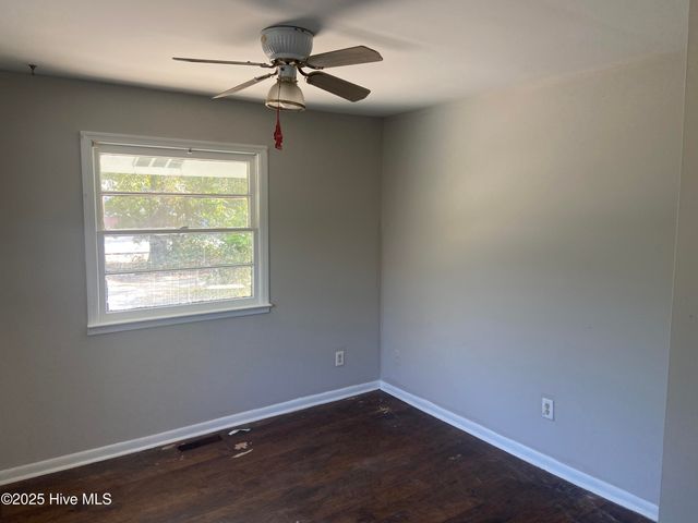 106 Hawthorne Drive, Wilmington, NC 28403