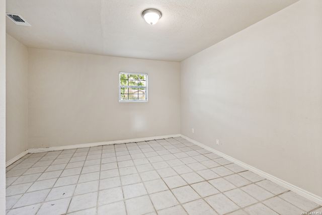 4807 Guadalajara Dr, San Antonio, TX 78233