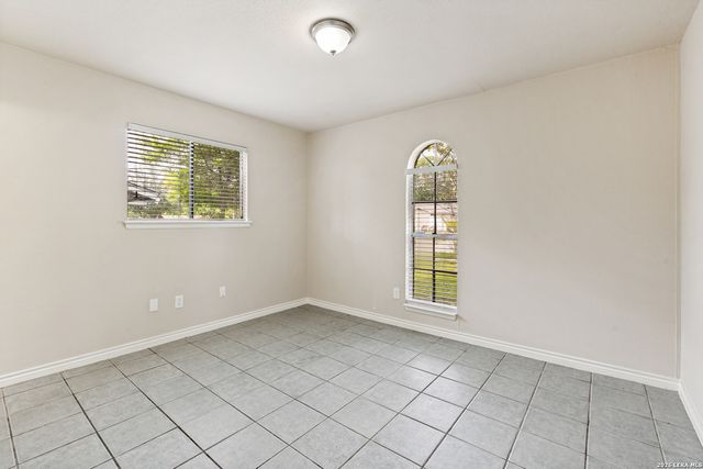 4807 Guadalajara Dr, San Antonio, TX 78233