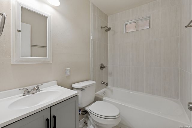 4807 Guadalajara Dr, San Antonio, TX 78233