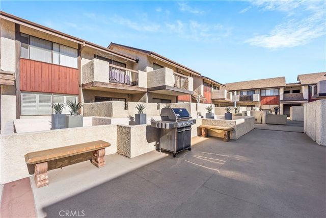 15000 Halldale Avenue 101, Gardena, CA 90247