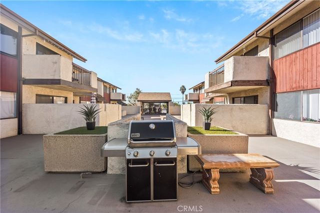 15000 Halldale Avenue 101, Gardena, CA 90247