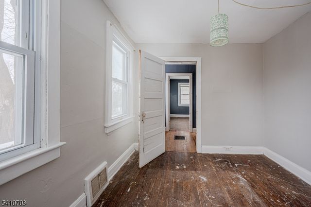 782 Uniontown Rd, Lopatcong Twp., NJ 08865