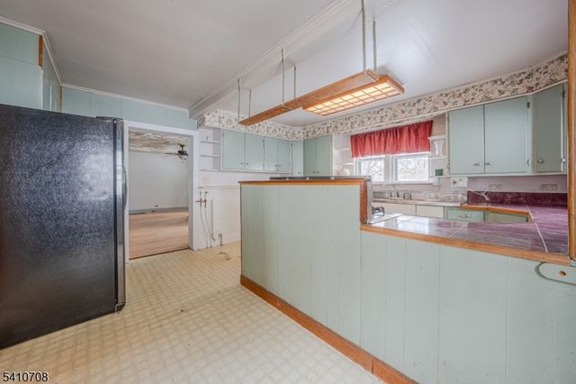 782 Uniontown Rd, Lopatcong Twp., NJ 08865