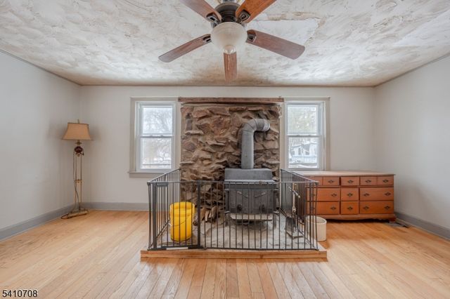 782 Uniontown Rd, Lopatcong Twp., NJ 08865