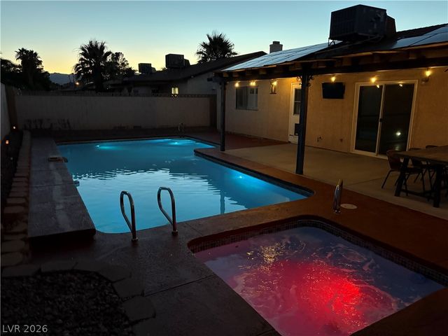 6371 West Viking Road, Las Vegas, NV 89103