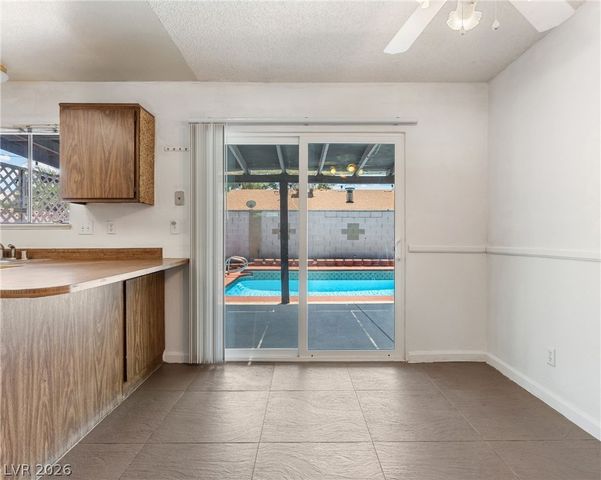 6371 West Viking Road, Las Vegas, NV 89103