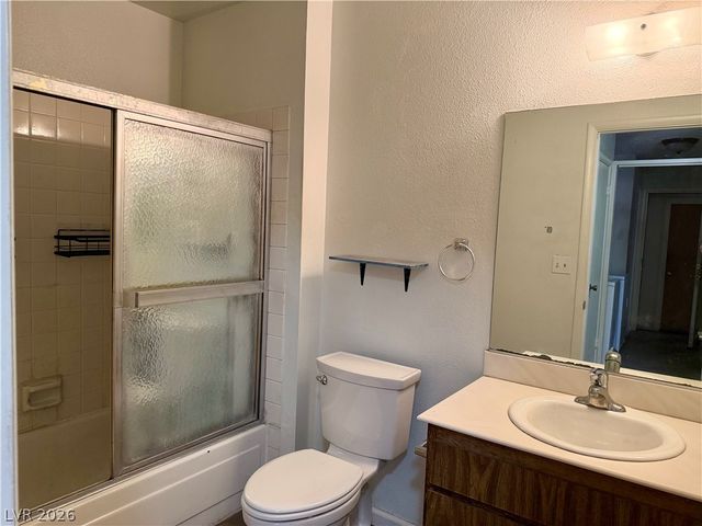 6371 West Viking Road, Las Vegas, NV 89103
