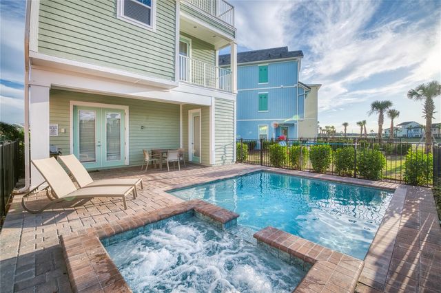 8009 SURF STREET, Kissimmee, FL 34747