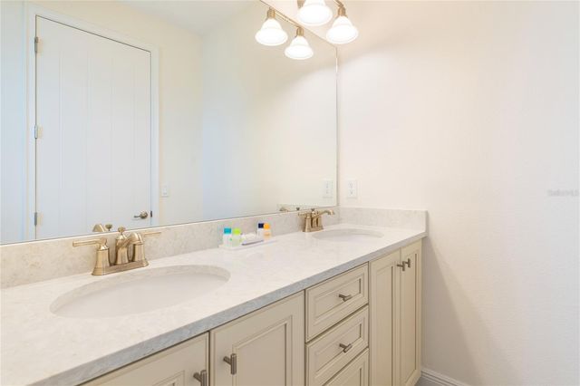 8009 SURF STREET, Kissimmee, FL 34747