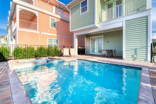 8009 SURF STREET, Kissimmee, FL 34747