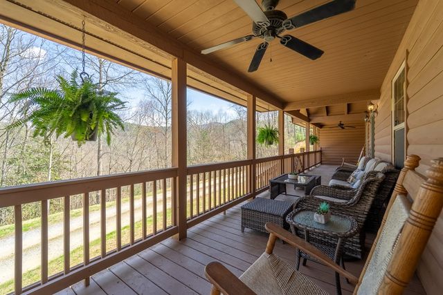 1960 Atoah Road, Robbinsville, NC 28771