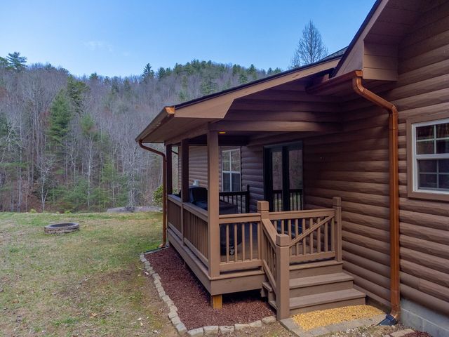1960 Atoah Road, Robbinsville, NC 28771