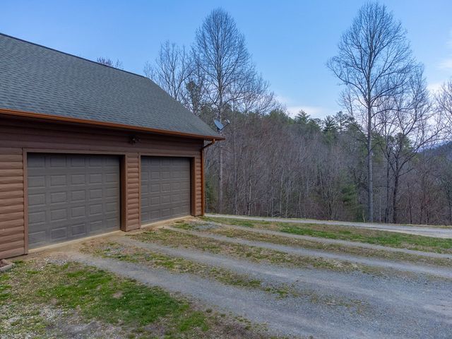 1960 Atoah Road, Robbinsville, NC 28771
