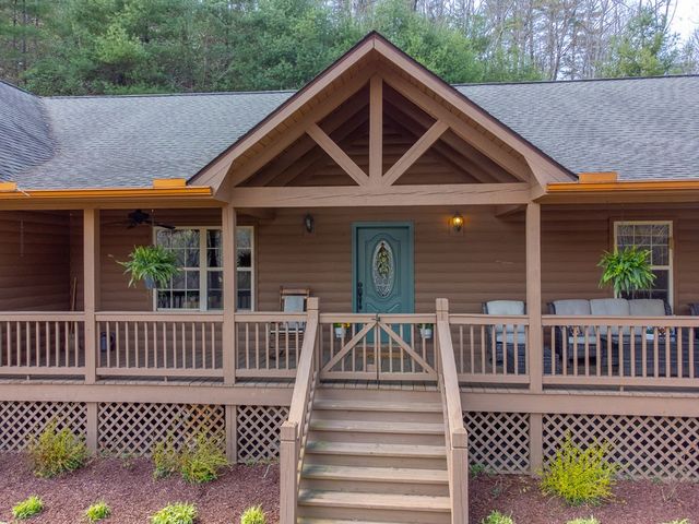 1960 Atoah Road, Robbinsville, NC 28771