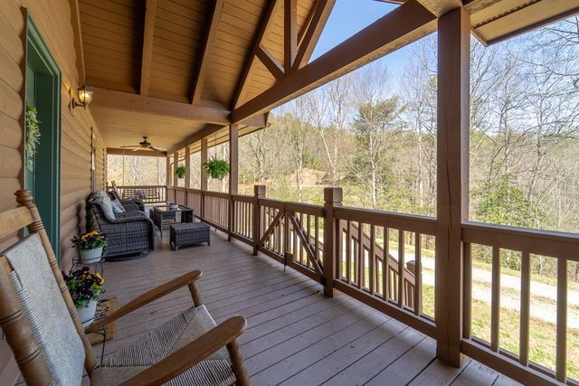 1960 Atoah Road, Robbinsville, NC 28771