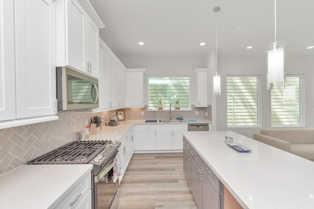 3360 Pinemont Drive, Houston, TX 77018