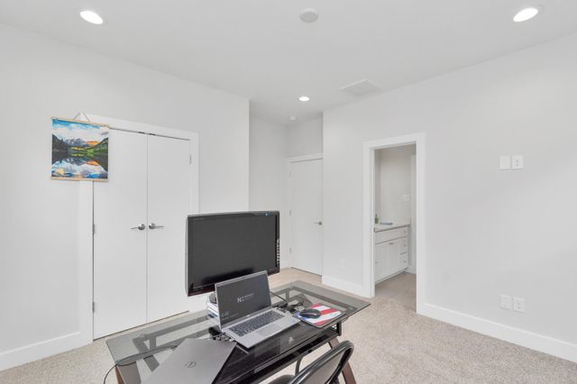 3360 Pinemont Drive, Houston, TX 77018