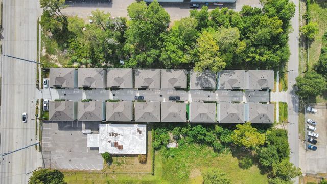 3360 Pinemont Drive, Houston, TX 77018