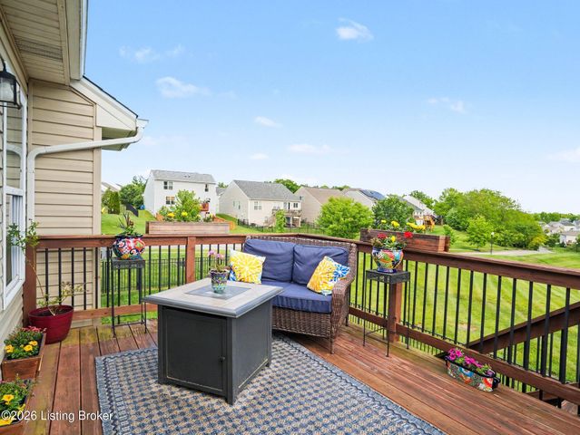 16501 Rockcrest View Ln, Louisville, KY 40245