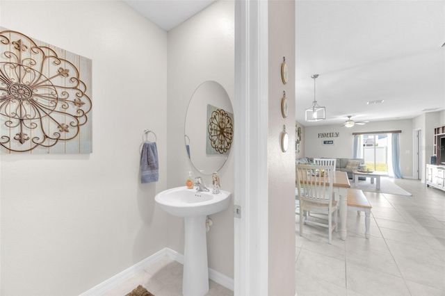 9434 LEMON DROP LOOP, Sun City Center, FL 33573