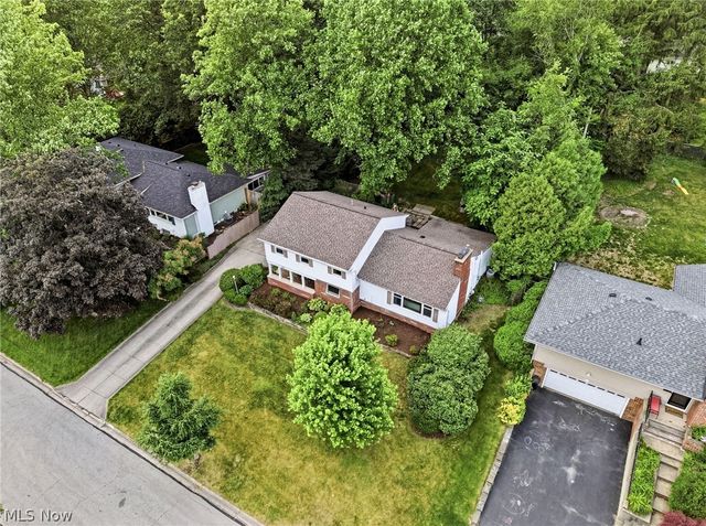 3031 Silverview Drive, Silver Lake, OH 44224