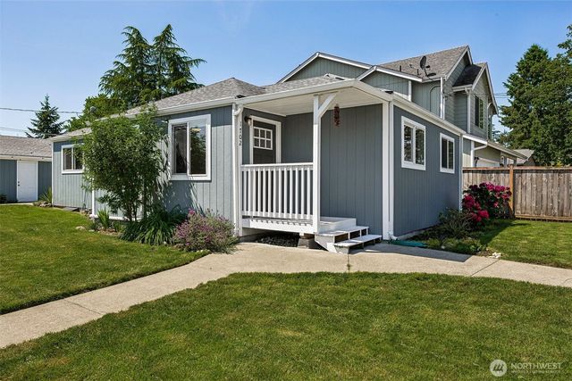 1702 S 94th Street, Tacoma, WA 98444