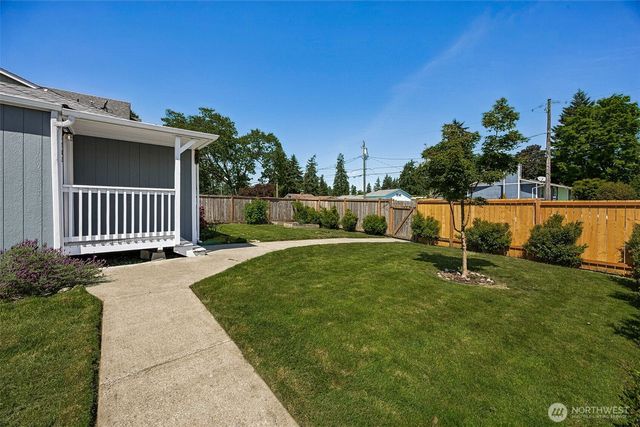 1702 S 94th Street, Tacoma, WA 98444
