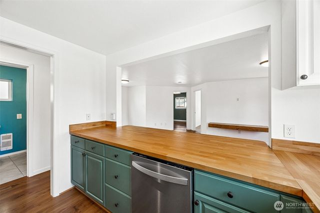 1702 S 94th Street, Tacoma, WA 98444